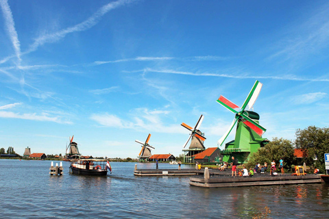 Amsterdam : Visite privée : moulins à vent, Volendam, château de TeslaAmsterdam visite privée verte Moulins à vent, Volendam, château