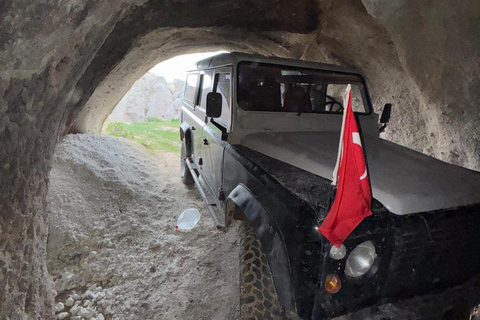 卡帕多奇亚：2小时全景吉普探险之旅卡帕多奇亚：2小时日出吉普探险之旅，尽览全景风光