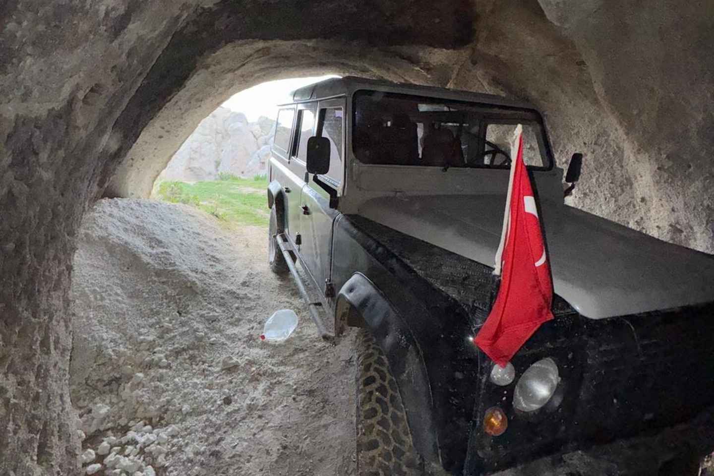 Cappadocia: 2-Hour Jeep Safari at Sunrise & Sunset Views 4x4