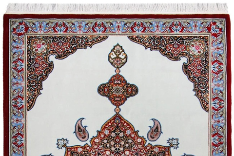 Baku: Weave Your Own Mini Rug and Take It Home as a Souvenir Experience authentic carpet weaving in a traditional workshop (small group)