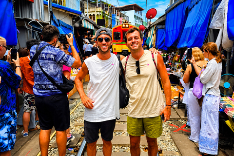 Private: Railway Market, Wat Bang Kung & Klong Khon Tour