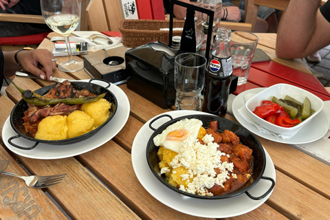 Bucharest: Traditional Romanian Lunch Experience