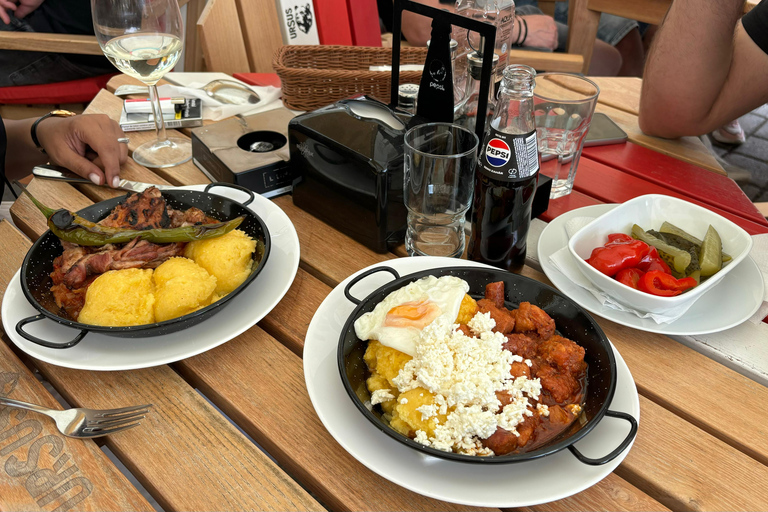 Bucharest: Traditional Romanian Lunch Experience