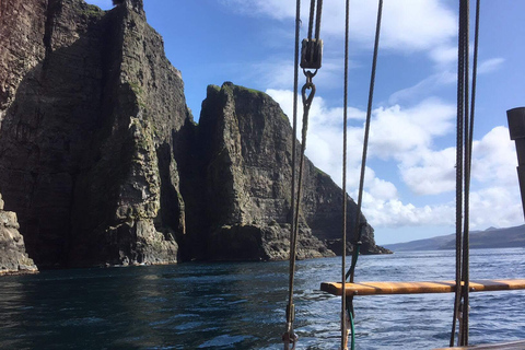 Tórshavn : voyage à bord d&#039;un voilier emblématiqueÎles Féroé : Voyage à bord d&#039;un voilier emblématique