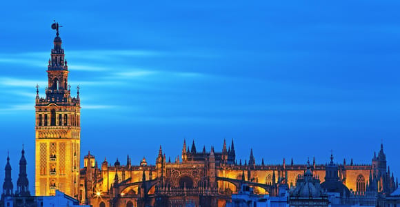 Seville: Cathedral & Giralda Guided Tour with Fast-Track