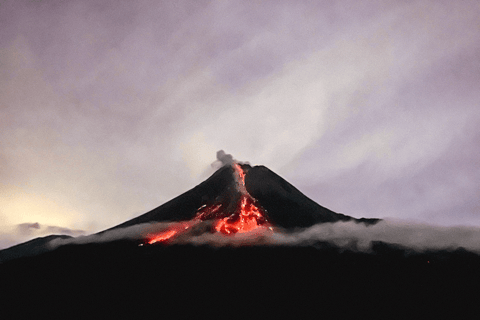Yogyakarta:Mount Merapi Night Lava Flow or Sunrise Hike Tour Sunrise & Lava Flow View