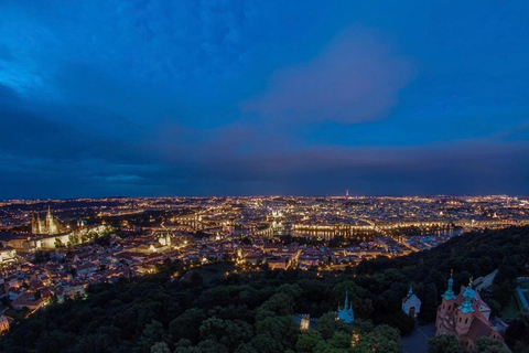 Praag: Virtuele reis naar het verleden met lunch of diner