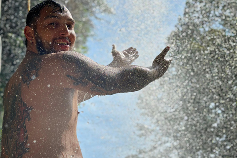 Valência: viagem de 1 dia explorando cachoeiras, fontes e cavernas.