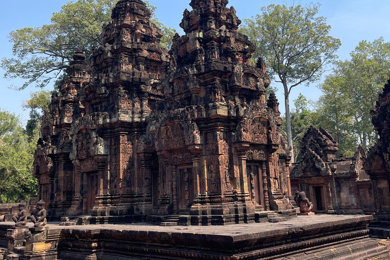 Countryside & Banteay Srei temple Cycling Tour 45km Small Share Group