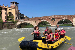 Verona: Rafting-Tour mit Guide auf der Etsch