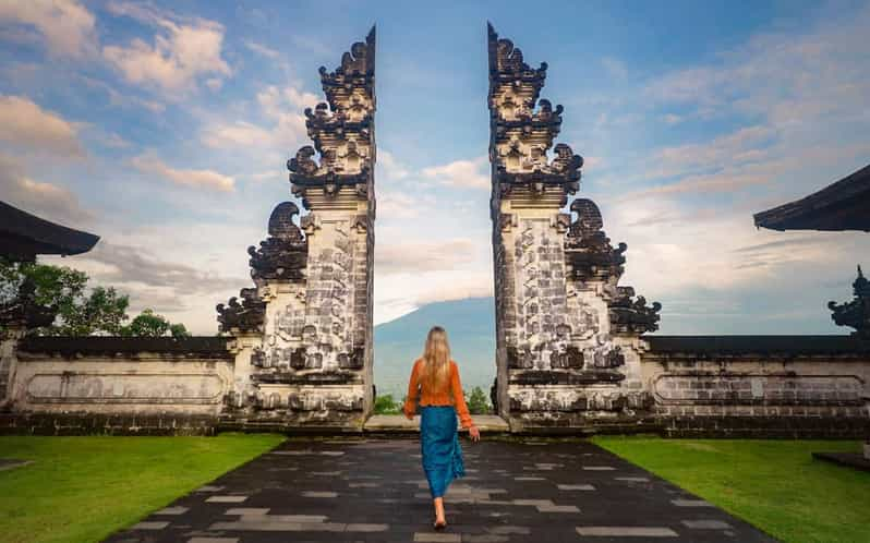 Bali S Day Trip Lempuyang Tirta Gangga Besakih Getyourguide