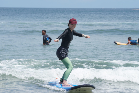 Kuta/Bali: Prywatne lekcje surfingu dla początkujących i średniozaawansowanychPoziom początkujący bez transferu