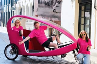 Belfast: Wee TukTuk Tours Party-Bike für 2 Personen (BYOB)