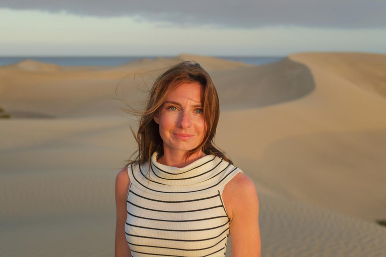 Gran Canaria: Private Playa del Inglés Holiday Photoshoot Standard: 20 photos | 30 mins