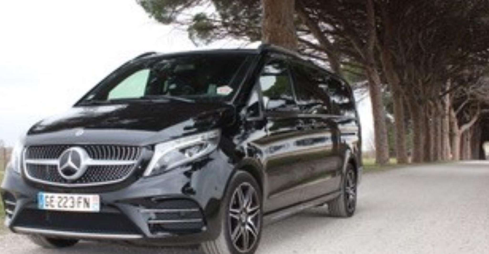 Private Transfer from Aigues-Mortes to Nîmes Gare SNCF - Housity