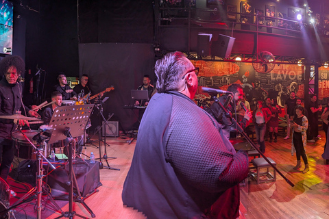 Quito: LaVOE Salsa Workshop & Party