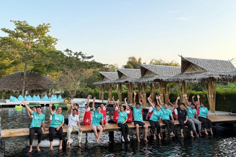 Khao Lak: Bamboe raften, olifanten voeren &amp; waterpark tour