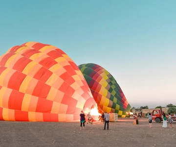 Dubai: Sunrise Hot Air Balloon Tour with E-Certificate