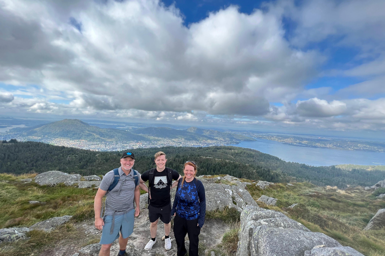 Hiking and friends!!