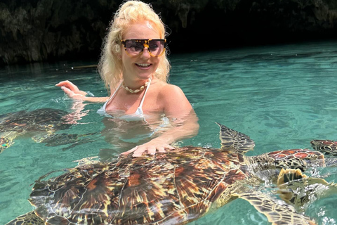 Zanzibar:Swimming with turtles in salaam cave