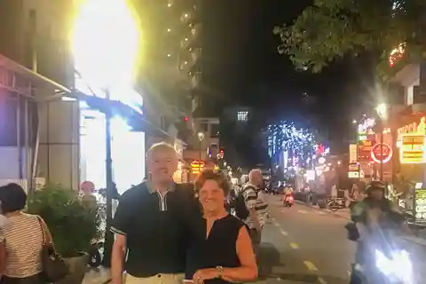 Hue By Night A Romantic Dragon Boat Cruise