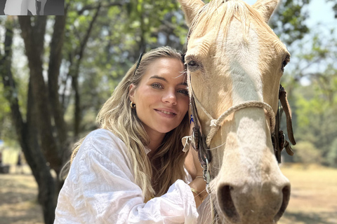 LA MEILLEURE ÉQUITATION AVEC DES COW-BOYS PROFESSIONNELS