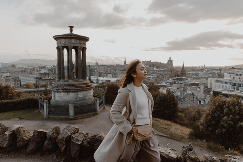 Edinburgh: Scenic Photo Walk with Professional Photographer