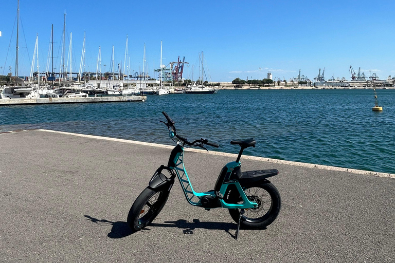 Valencia: Esperienza di noleggio di biciclette elettriche YAMAHA Premium