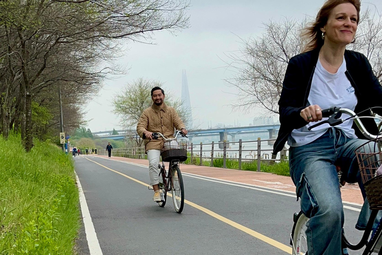 Seúl: Recorrido en Bicicleta por la Naturaleza Urbana del Río HanExcursión matinal en bicicleta