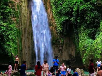 Cascate di Mantayupan e Moalboal: tour di snorkeling e corsa delle sardine