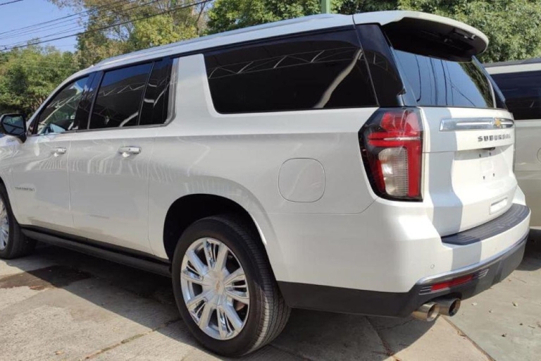 Huatulco: Private transportation service to/from the Airport Minivan - Round Trip Transfer