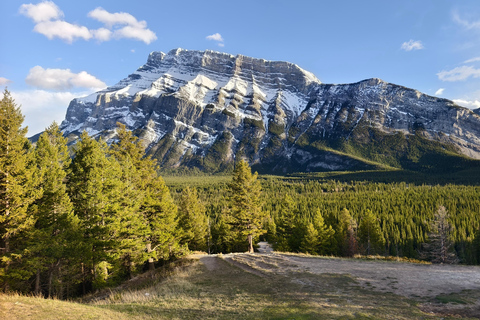 From Calgary: Banff Private Tour with Transport and Pickup