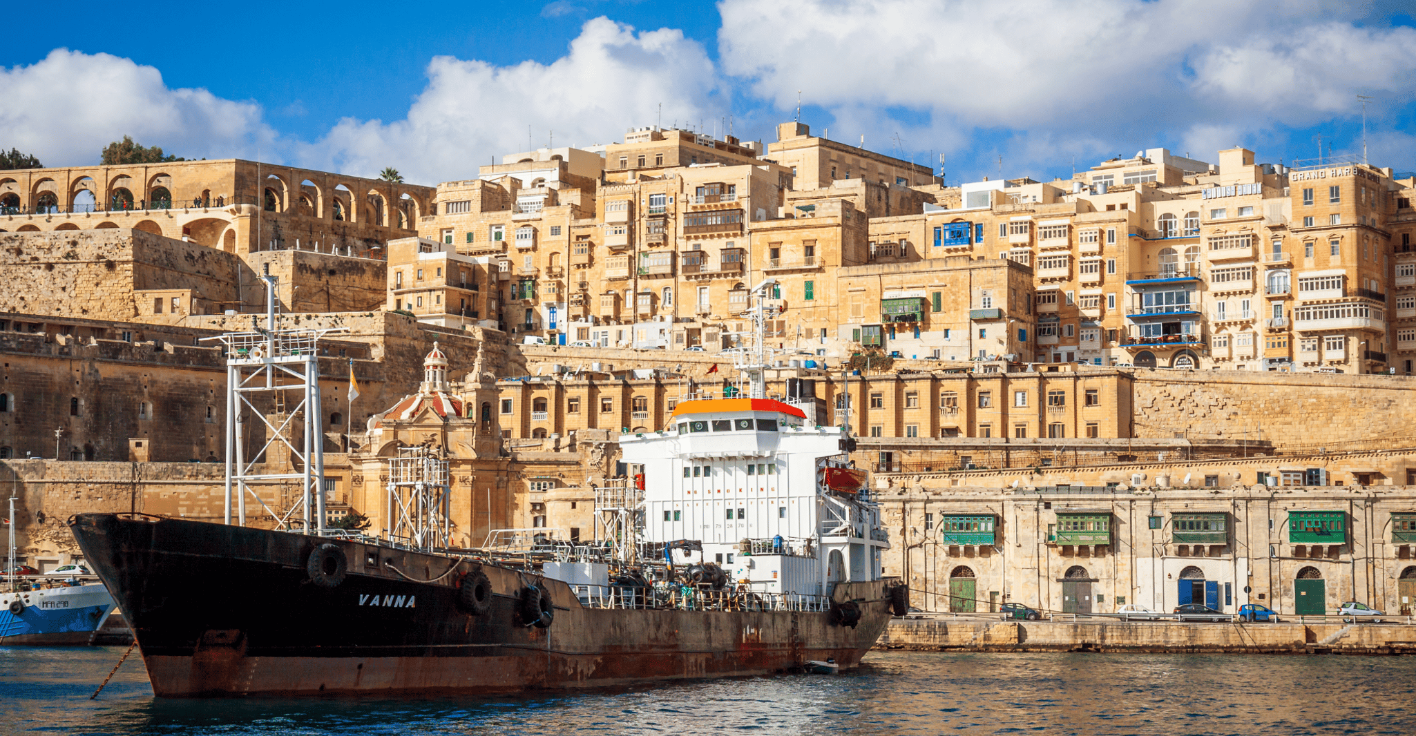 Valletta, First Discovery Walk and Reading Walking Tour - Hizvo