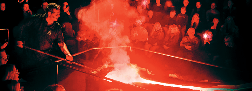 Vik : LAVA SHOW - Billet d'entrée pour une expérience immersive