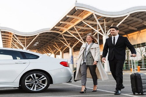 Le Caire : Transfert privé aller simple à l'arrivée et au départ de l'aéroport