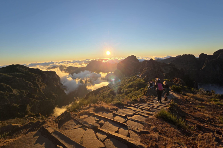 Madeira: Sunset at Pico Arieiro and the Stairway to Heaven Madeira: Sunset at Pico Arieiro and Escadaria do Céu
