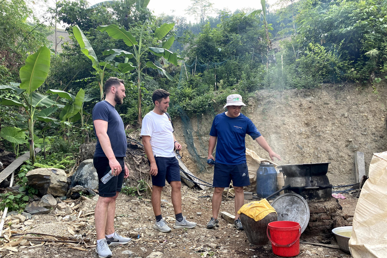 Cao Bang: 2-Day Family Experience With Local Guide 2-Day Family Experience By Car