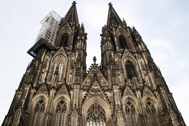 Cologne: Must-See Attractions Walking Tour