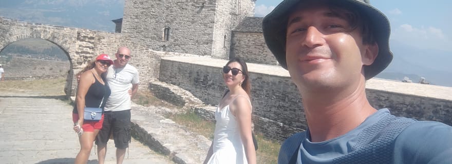 Gjirokastër : visite privée à pied du vieux bazar et du château