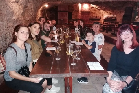 Belgrade : Visite souterraine avec verre de vin