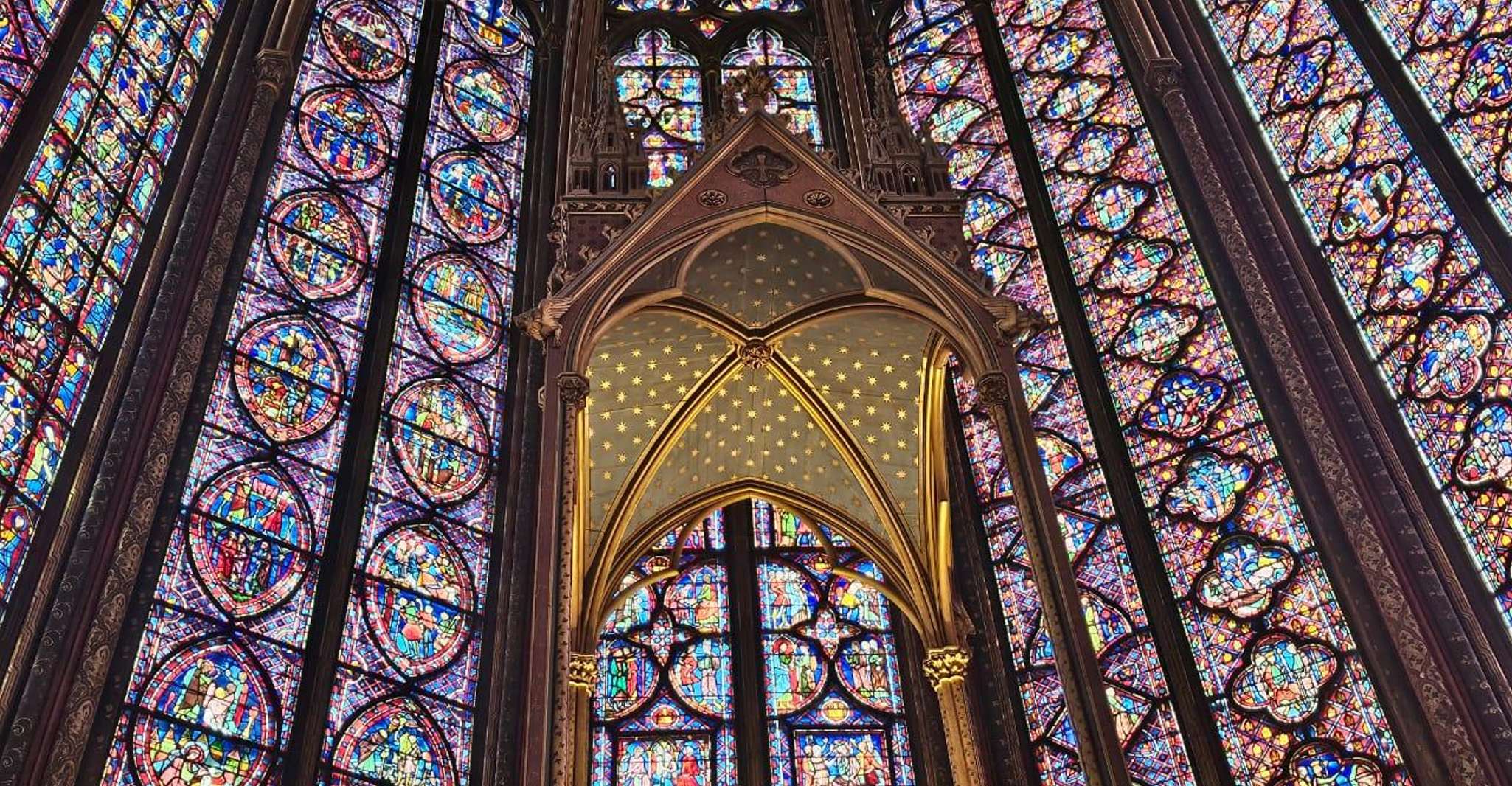 Paris: Notre Dame Outdoor Tour with Sainte-Chapelle / Crypt.