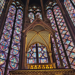 Paris: Sainte-Chapelle Entry with Notre Dame Outdoor Tour