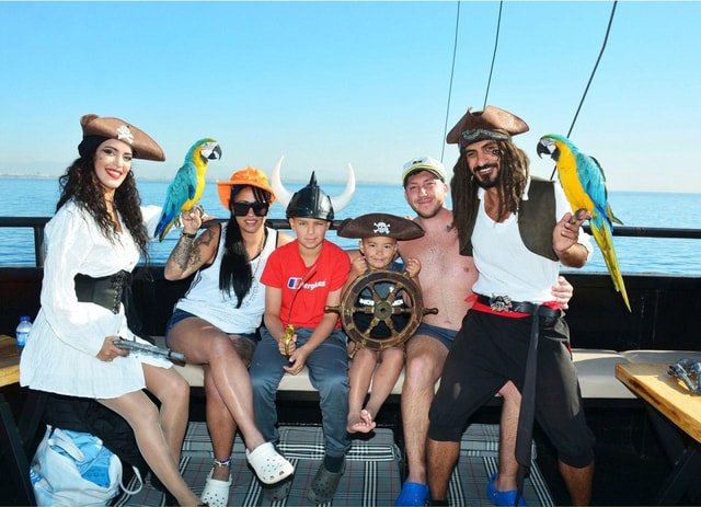 Alanya: Pirate Boat Trip with Optional Pick Up and Lunch