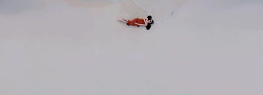 Pause déjeuner à Zanzibar, visite de la grotte de Kuza, plage de Paje, The Rock