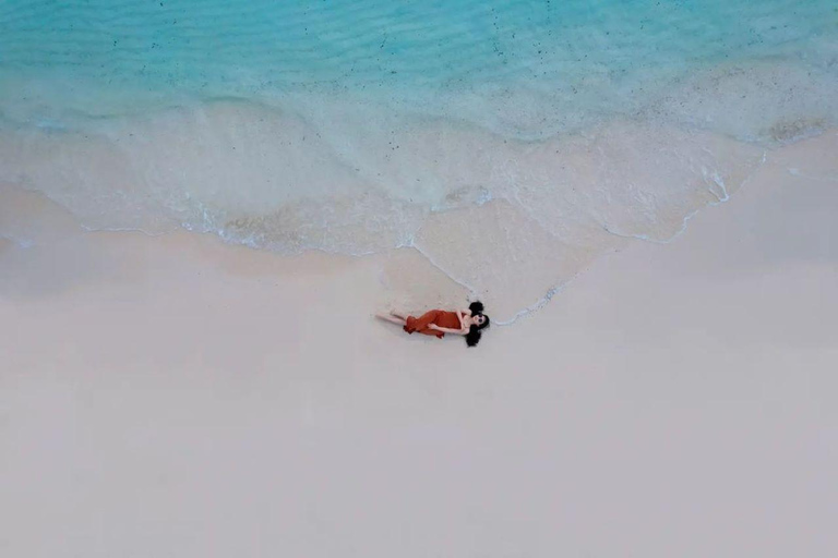 Aventura con Estrellas de Mar, Almuerzo en La Roca, Snorkel en Mnemba