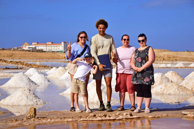 Snorkel, excursión a la isla, excursión a las tortugas, catamarán, pescaExcursión por la isla. Snorkel, pesca, observación de tortugas.Catamarán