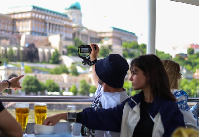 Budapest : croisière touristique avec 1 boisson