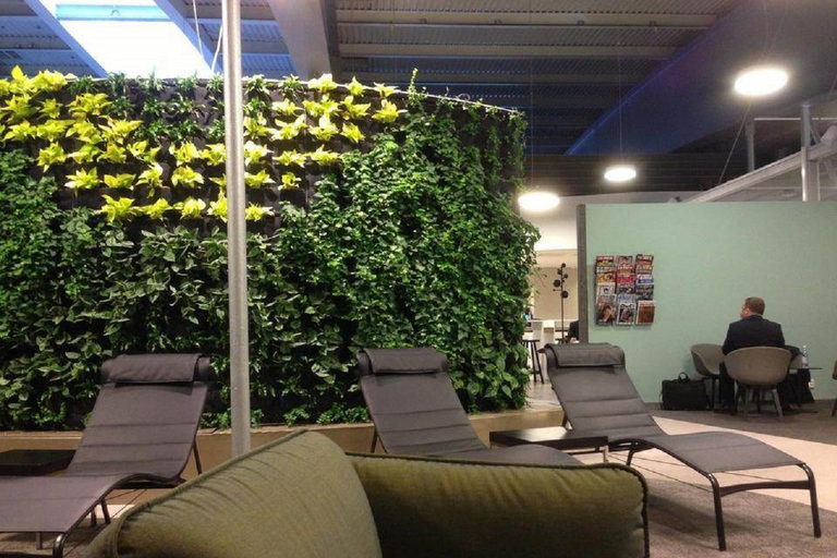 Estocolmo: acceso a la sala Pearl del aeropuerto de ArlandaSalidas nacionales e internacionales T4: Sala Pearl