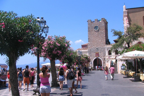 Desde Mesina Excursión de un Día al Volcán Etna, Bodegas y TaorminaExcursión de un día al Volcán Etna, Bodegas y Taormina desde Mesina