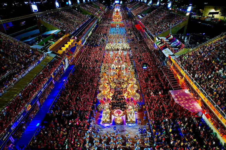 Rio: Sector 9 Carnival Ticket & Airport/Hotel Transfer